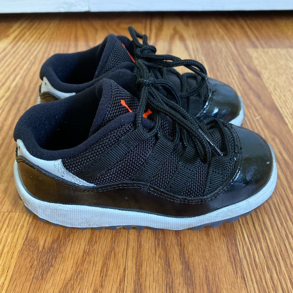 Jordan Retro 11